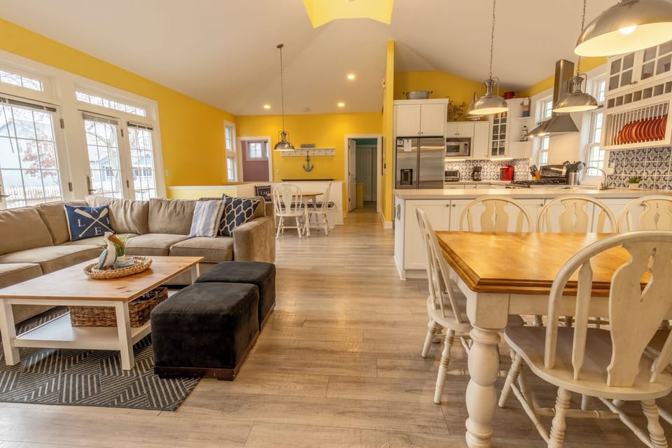 Main Level | Entrance