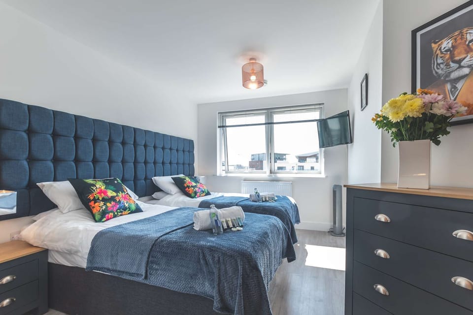 The Avenue Twin Bedroom