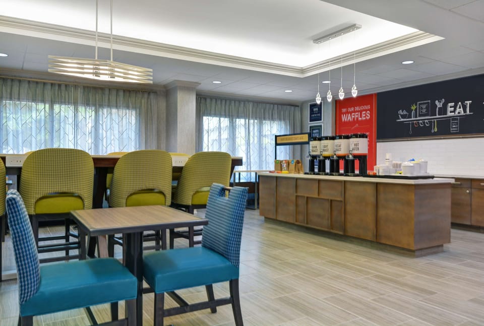 Free daily breakfast