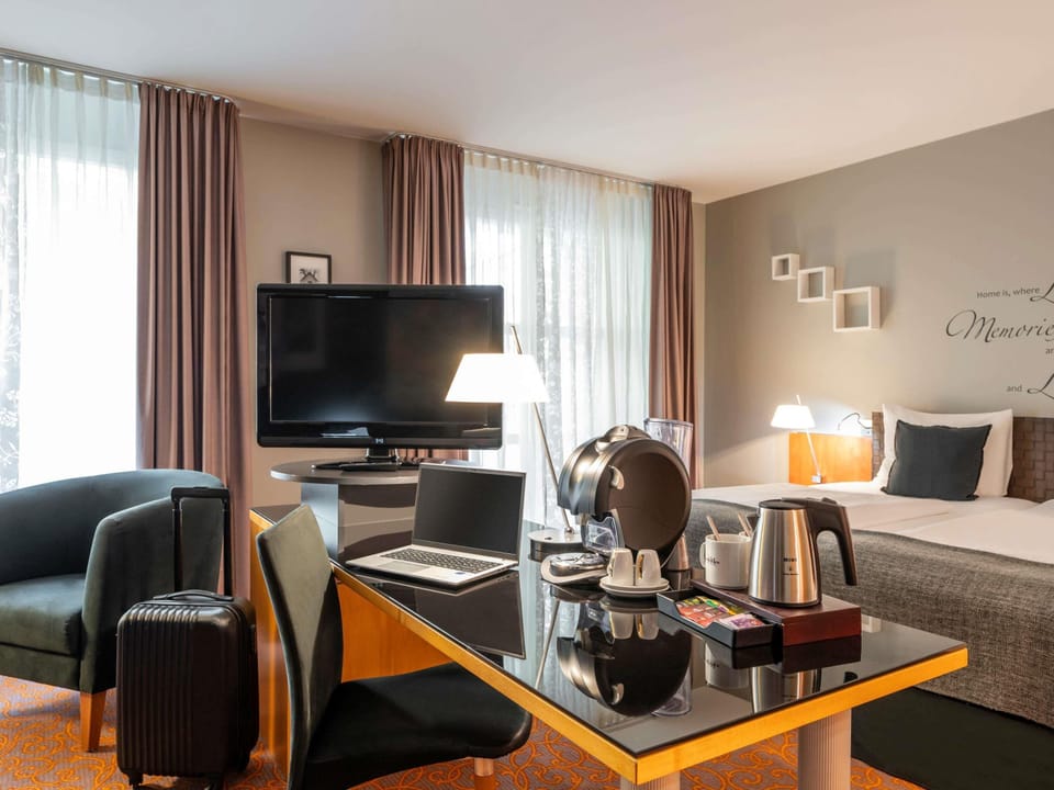 Privilege, Double Room, 1 Double Bed with Sofa bed | Premium bedding, minibar, in-room safe, desk