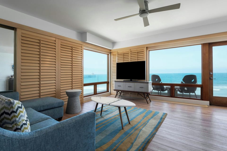 1 bedroom, Egyptian cotton sheets, premium bedding, pillowtop beds