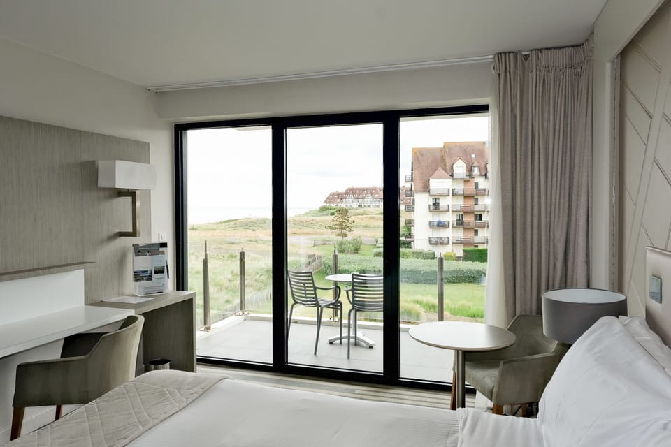 Privilège latérale mer | Premium bedding, minibar, in-room safe, individually furnished