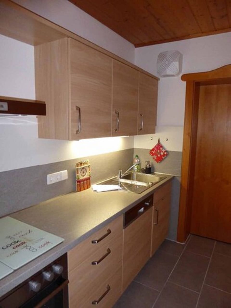 Apartment | Private kitchen | Full-size fridge, oven, stovetop, dishwasher