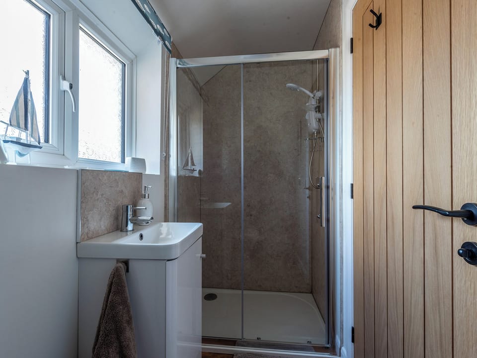 Shower room | Old Alton Hall Farmhouse, Holbrook, near Ipswich