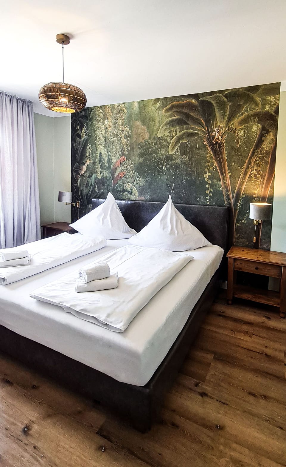Basic Double Room | Individually furnished, desk, laptop workspace, free WiFi