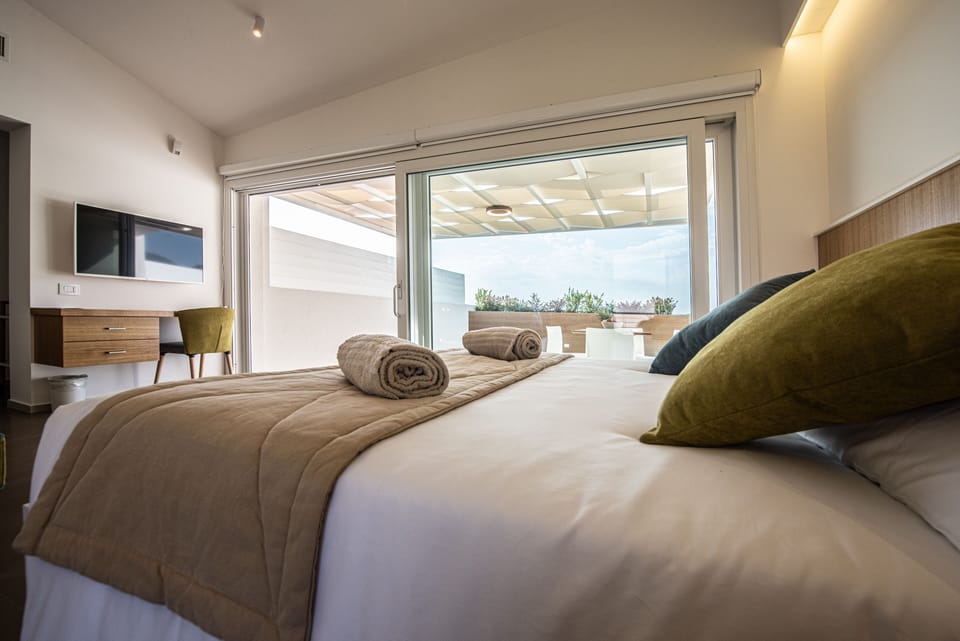 1 bedroom, minibar, in-room safe, desk