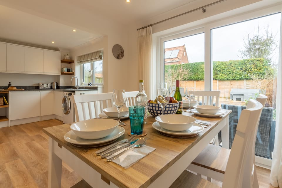 Ground floor: Kitchen