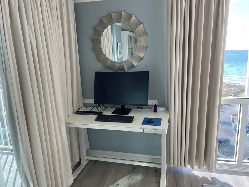 Work station
