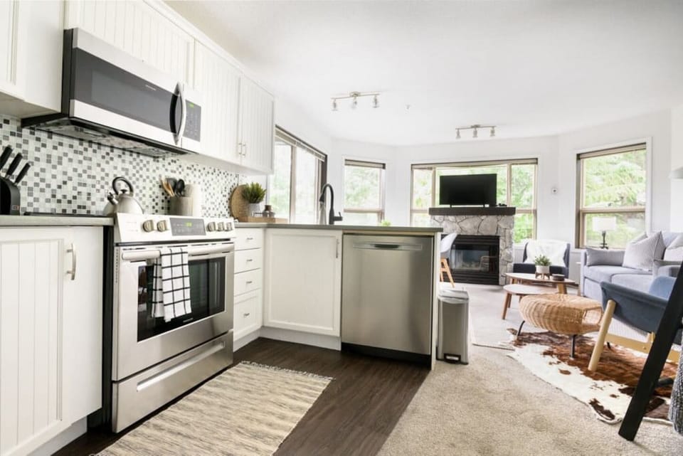 An open concept space perfect for entertaining.