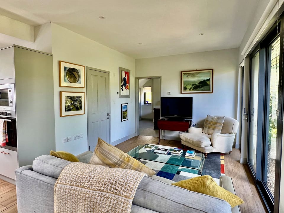 Beauvoir Court Stables, Cerne Abbas: The cosy sitting area