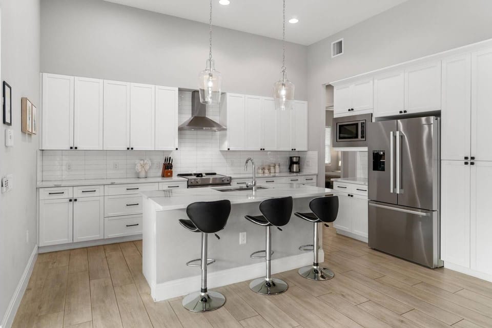 Cook up a family meal in the fully-equipped kitchen.