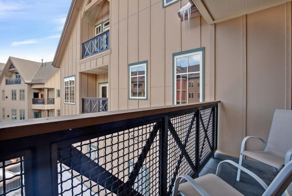 Private balcony with seating for 2