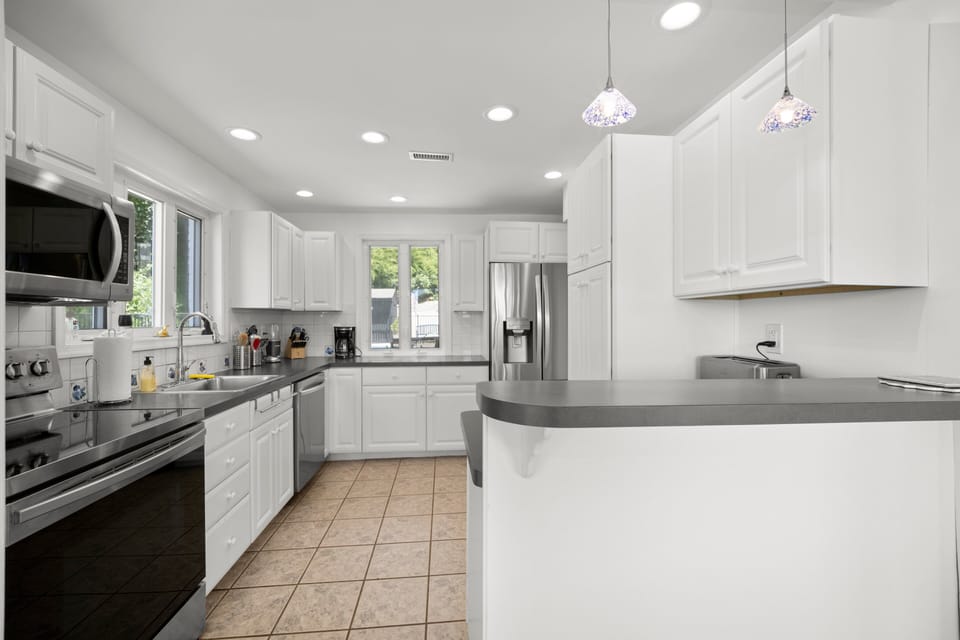 Fully equipped kitchen