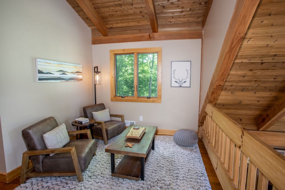 Cozy Loft on Upper Level with Comfy Leather Armchairs