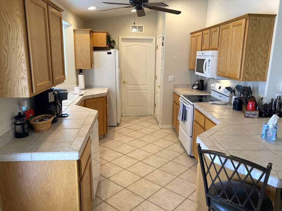 another view of the kitchen 