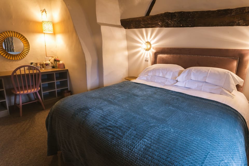Family Suite | Bathroom | Free toiletries, hair dryer, towels