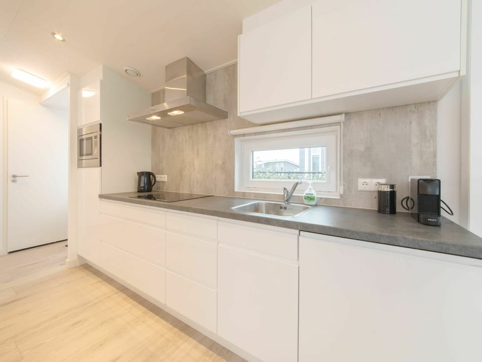 Cabinetry, Countertop, Kitchen Sink, Tap, Sink, Kitchen, Kitchen Appliance, Kitchen Stove, Wood, Home Appliance