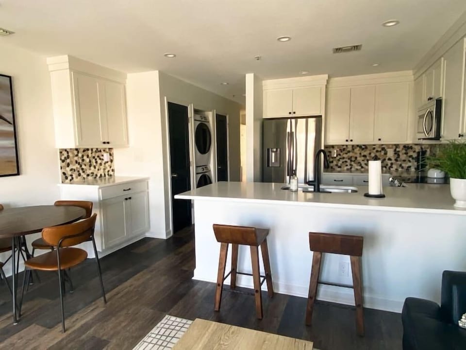 Dining Area and Eat-in Kitchen