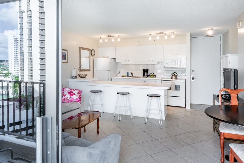 Condo, 1 Bedroom | Private kitchen | Coffee/tea maker, fridge, oven, toaster
