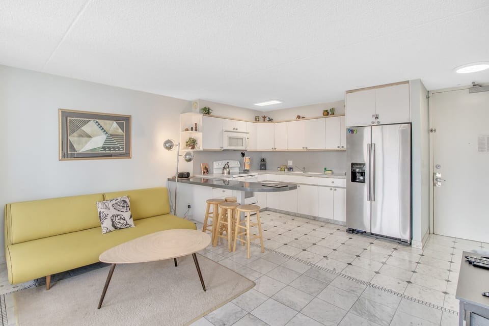 Condo, 1 Bedroom | Interior