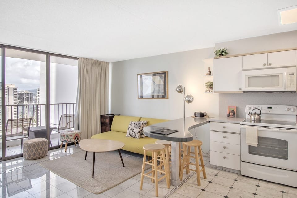 Condo, 1 Bedroom | Living area