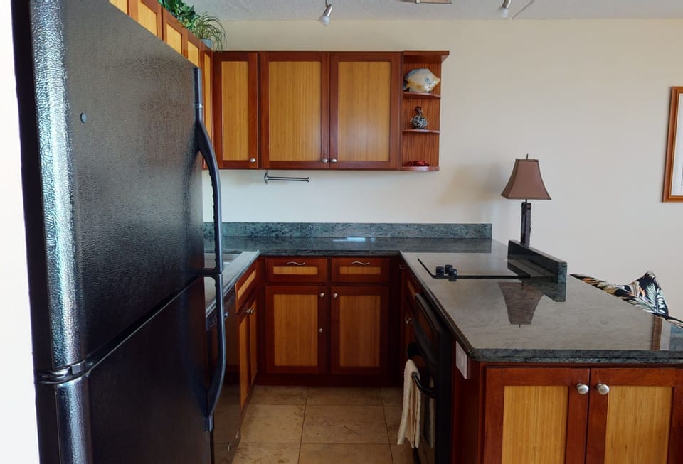 Condo, 1 Bedroom | Private kitchen | Fridge, oven, coffee/tea maker, toaster