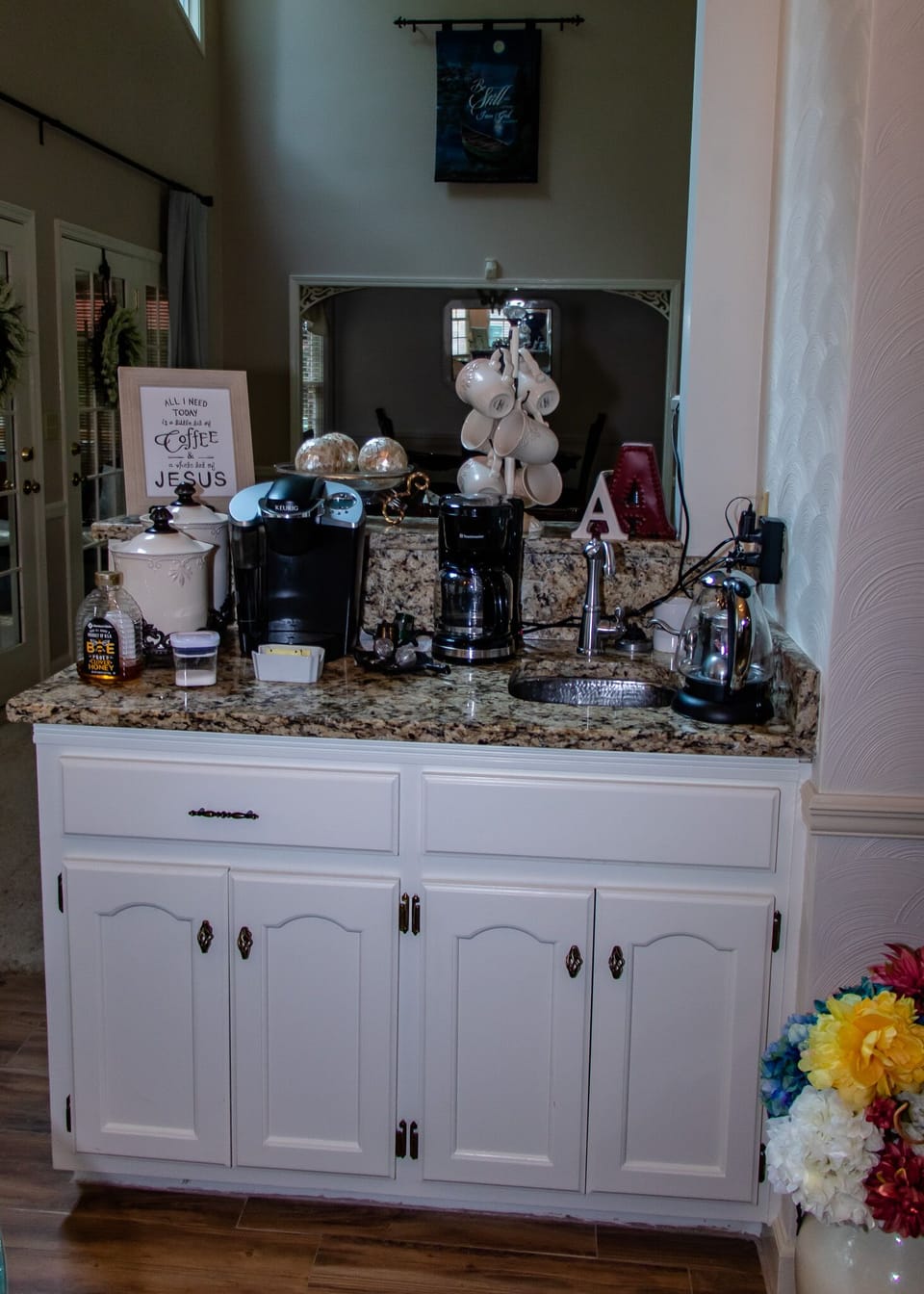 Coffee and Hot Tea Bar 