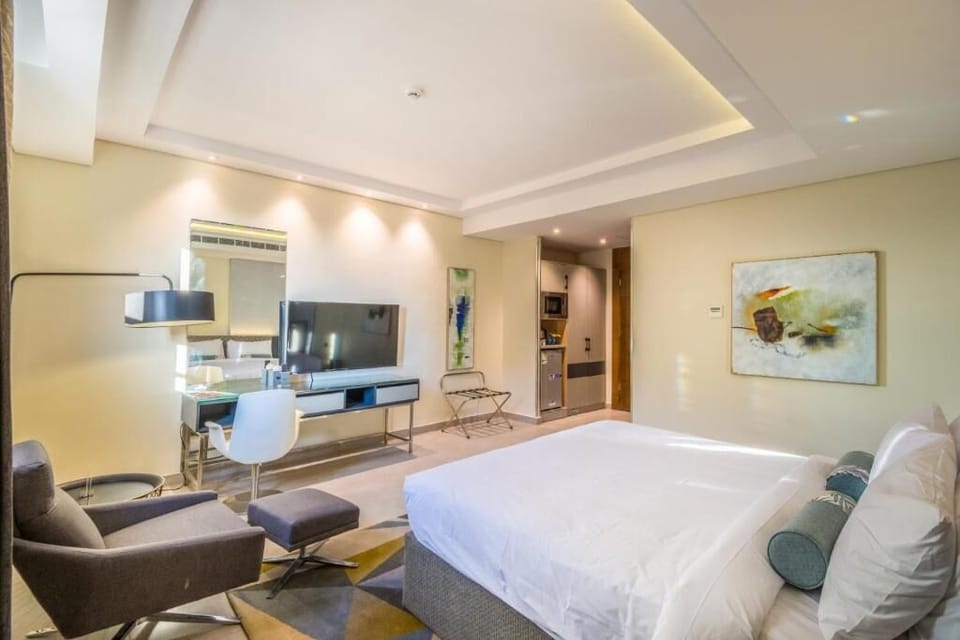 Deluxe Suite | Soundproofing, WiFi (free), bed sheets