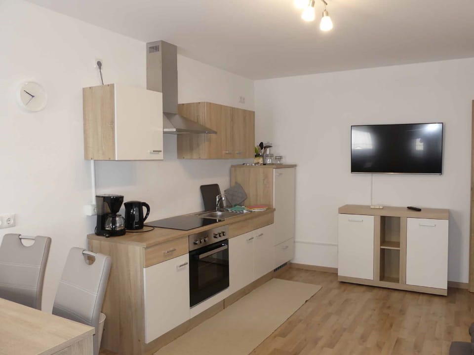 Apartment | Private kitchen | Fridge, microwave, oven, stovetop