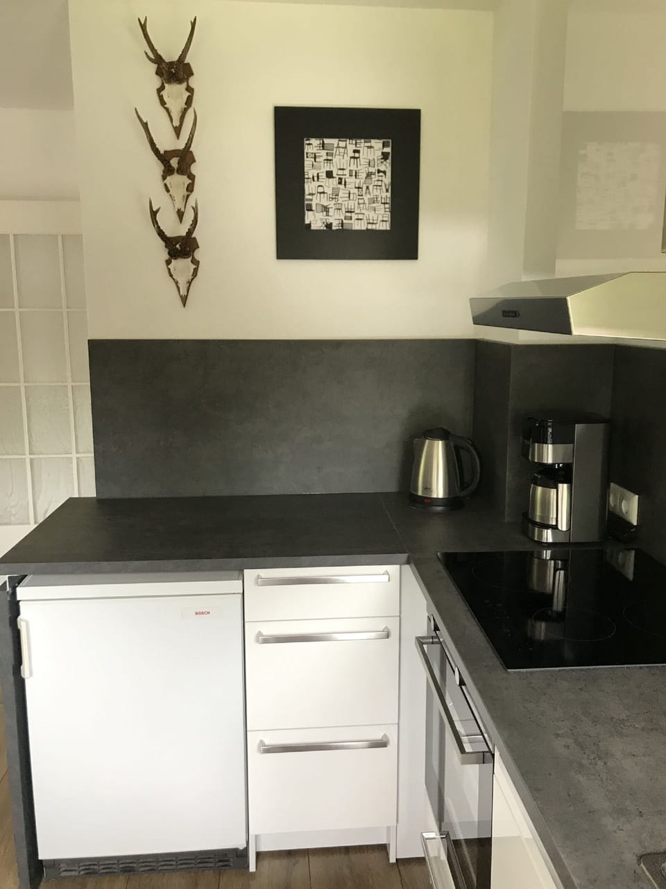 Apartment, 2 Bedrooms | Private kitchen | Fridge, oven, stovetop, coffee/tea maker