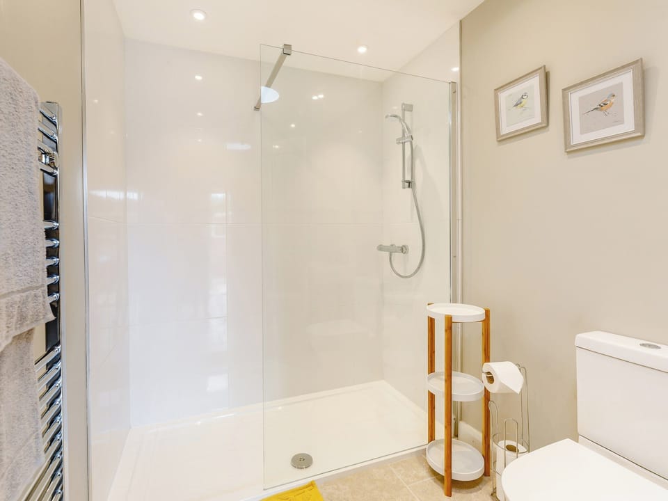 En-suite | Tadpole Cottage at Frog Hall, Tilston, near Malpas