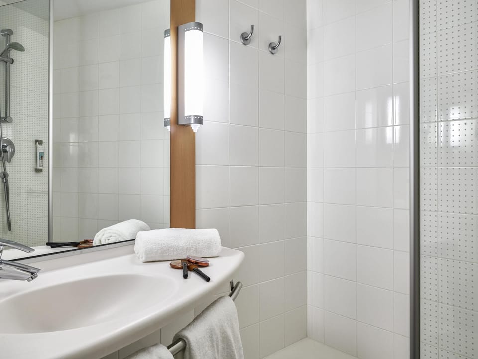 Room (New Bedding) | In-room safe, desk, soundproofing, iron/ironing board