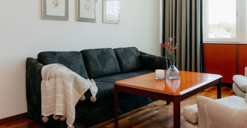 Basic Quadruple Room | In-room safe, desk, WiFi (free), alarm clocks