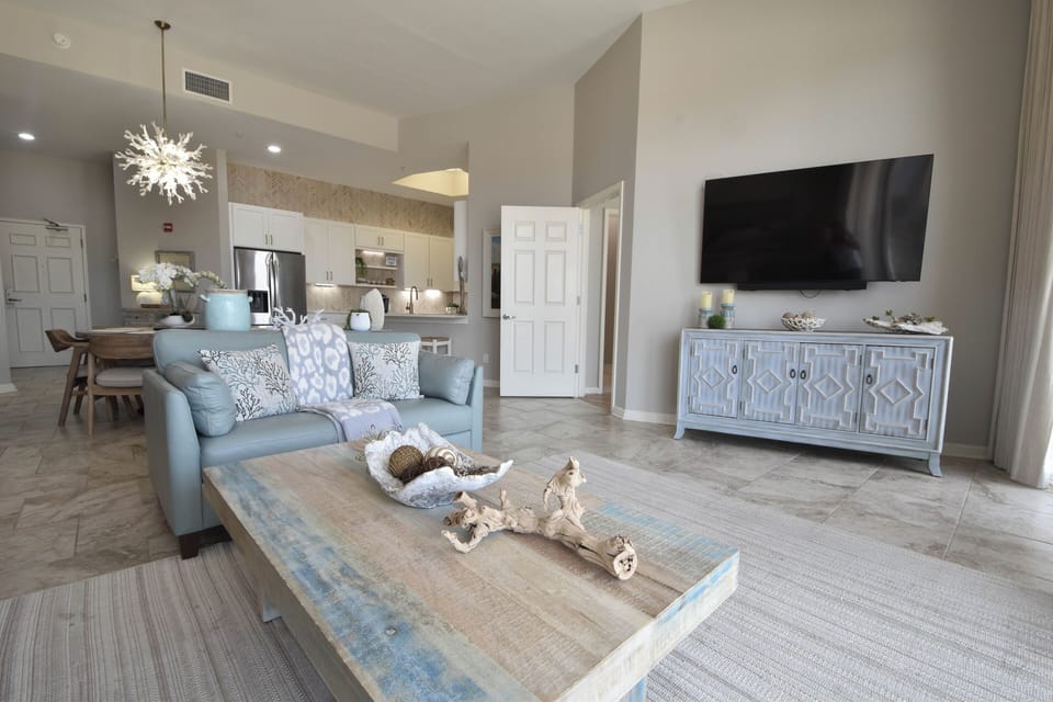Silver Shells St. Maarten 202 - Open Floor Plan