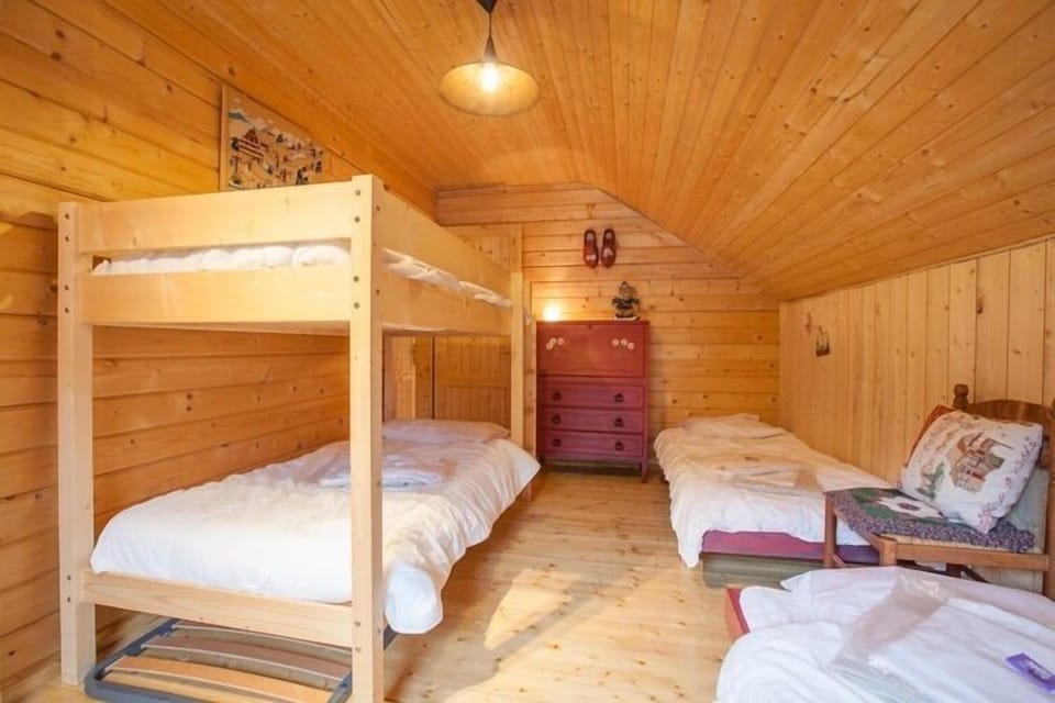 Bedroom 4 - dorm room for 4 (1st floor)