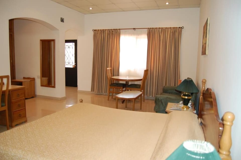 Standard Room | Individually decorated, individually furnished, desk, laptop workspace