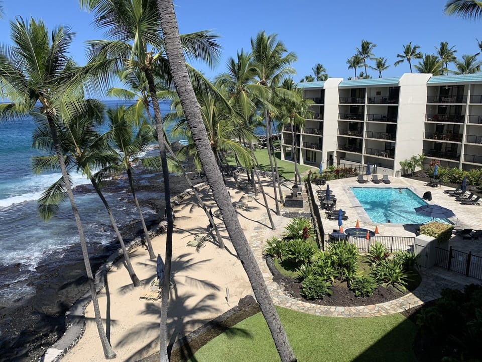 View of the pool from the lanai