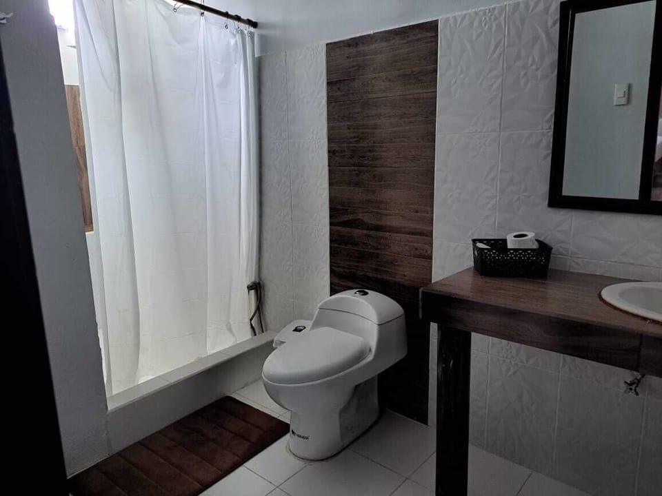 Comfort Triple Room | Bathroom | Shower, bidet, towels, soap