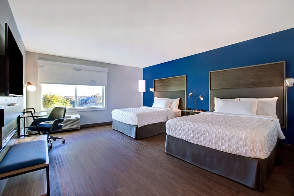 Room, 2 Queen Beds, Bathtub | Down comforters, pillowtop beds, desk, laptop workspace