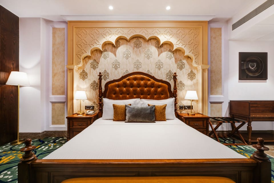Executive King Suite | Egyptian cotton sheets, premium bedding, Tempur-Pedic beds, minibar