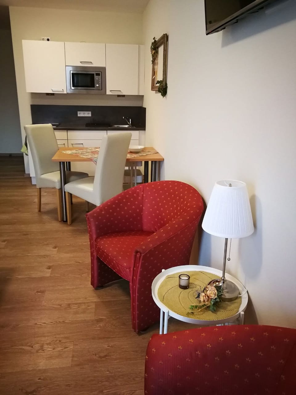 Apartment | Living area | 32-inch flat-screen TV with satellite channels, TV