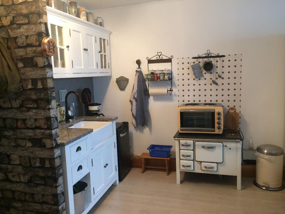 Apartment | Private kitchen | Highchair, cookware/dishes/utensils