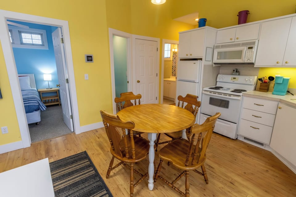 Second Level |Kitchen