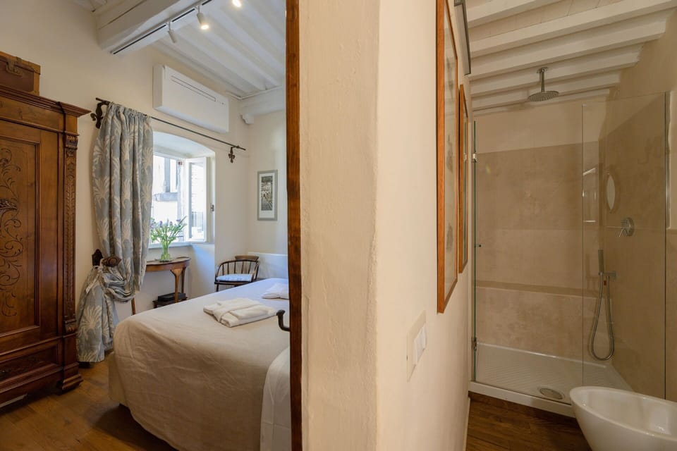 Double bedroom and bathroom