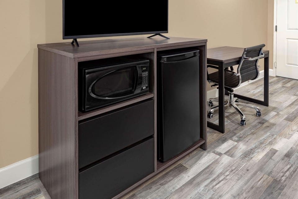 Pillowtop beds, desk, laptop workspace, iron/ironing board