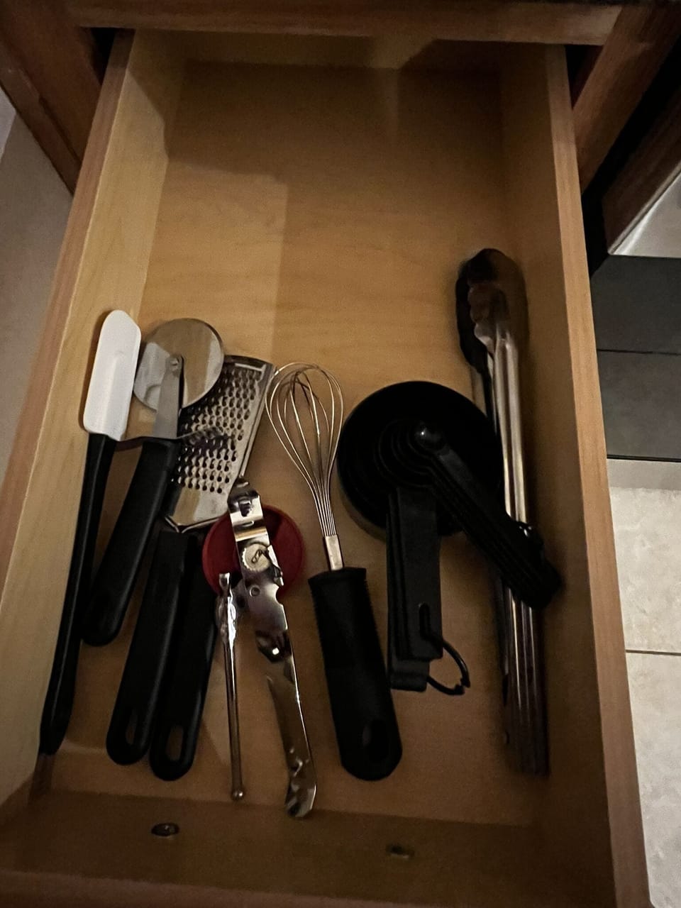 Deluxe Studio | Private kitchenette | Coffee/tea maker, full-size fridge, microwave, oven