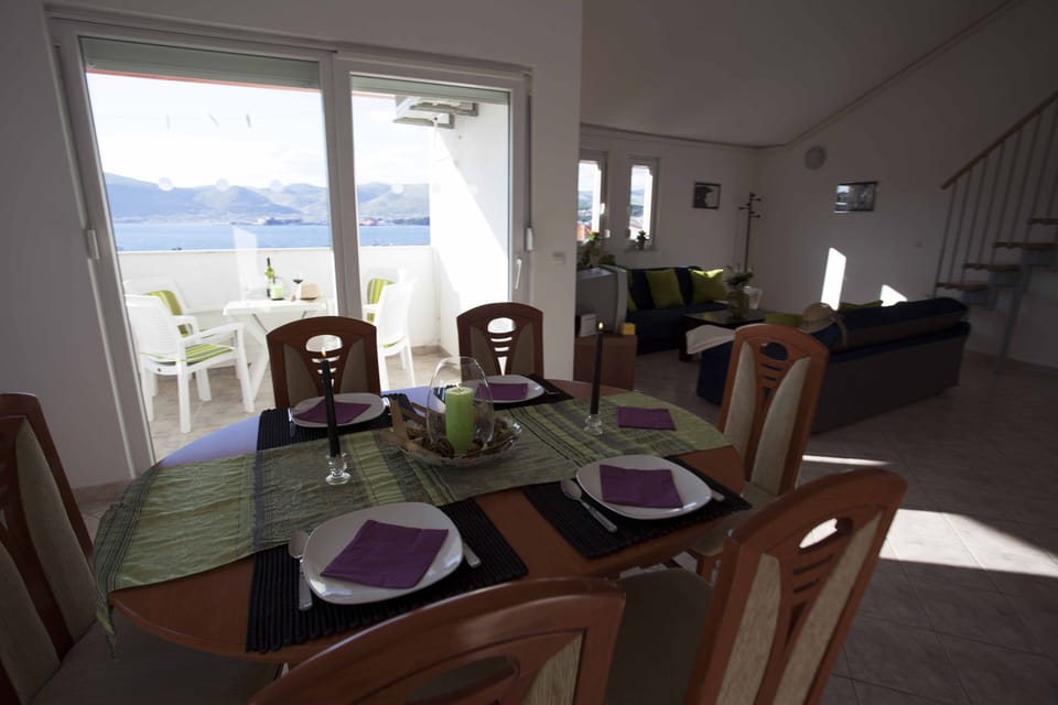 Dining Area - table and chairs for 8 people.