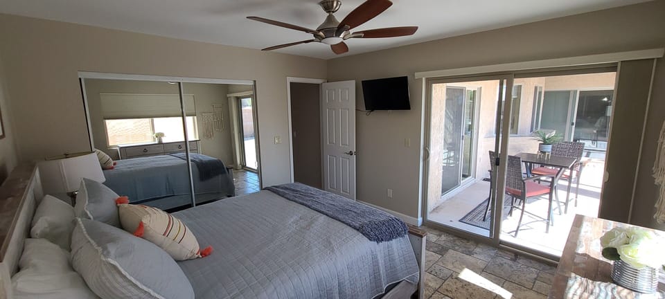 Queen bedroom - patio view