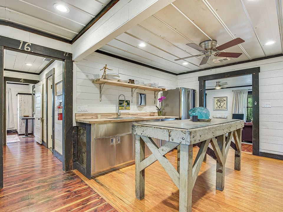 Farmhouze Kitchen