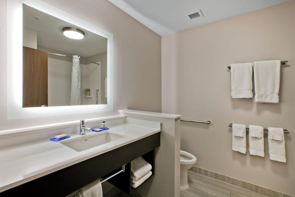 Free toiletries, towels
